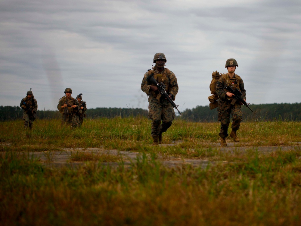 Jump platoon patrol