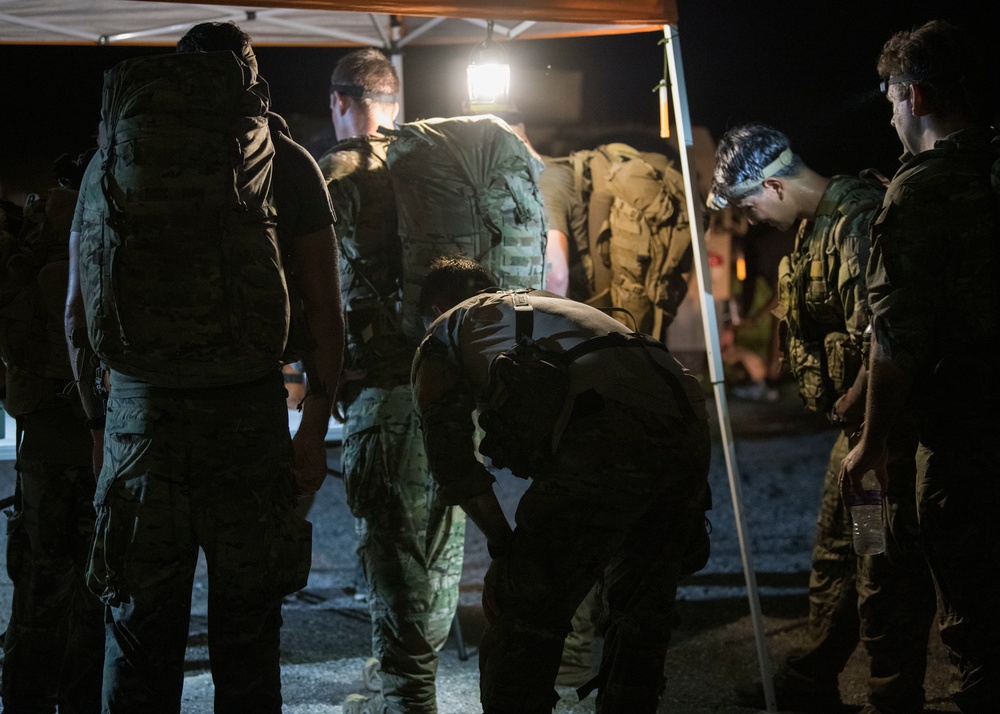 7th Special Forces Group Soldiers conduct competitive night exercise