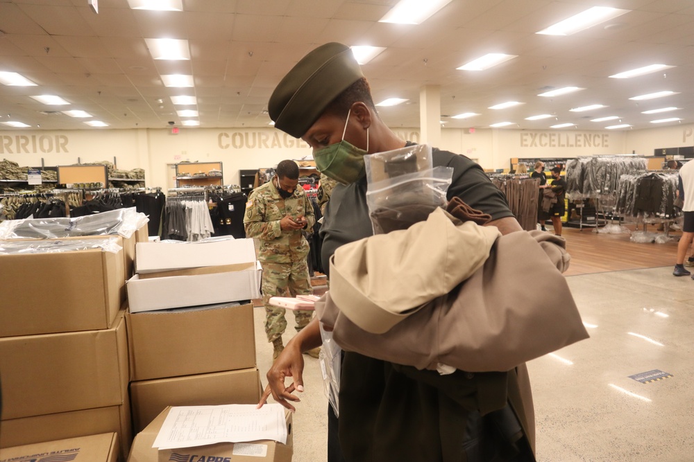 Fort Sill Drill Sergeants receive new Army Green Service Uniform