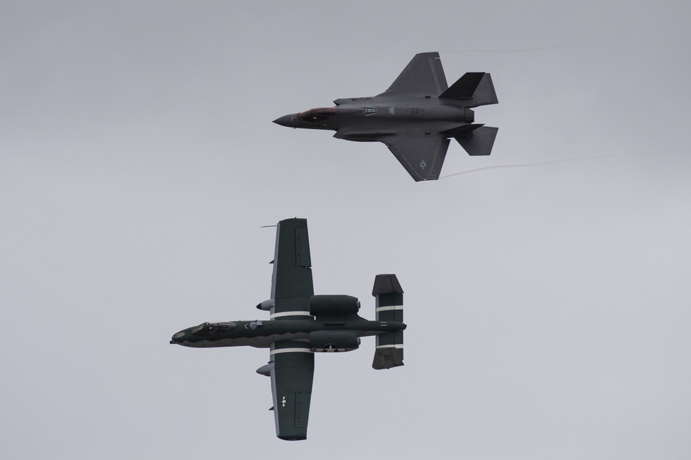 Laughlin A-10 Thunderbolt II and F-35 Lightning II Demonstration