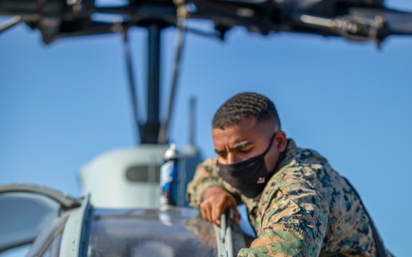 AH-1W "Whiskey" Sundown