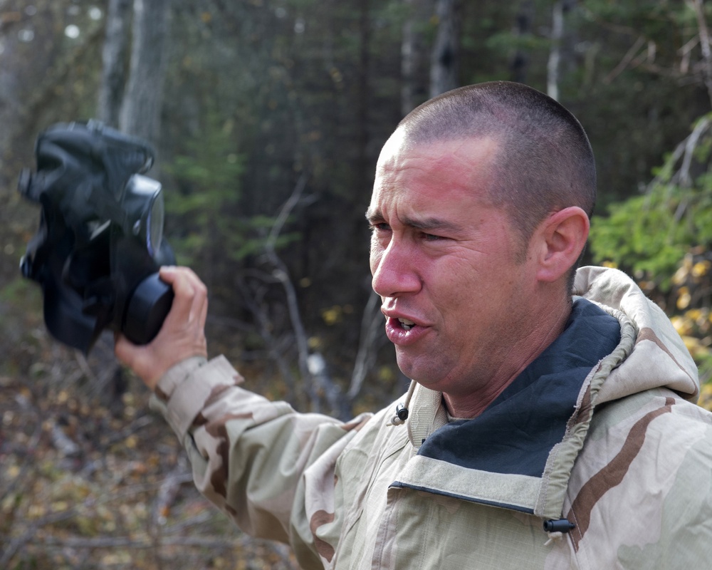 ‘Oak’ paratroopers conduct gas chamber training at JBER