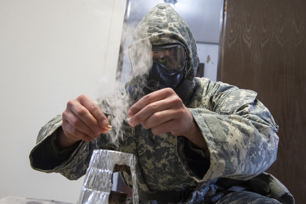 ‘Oak’ paratroopers conduct gas chamber training at JBER