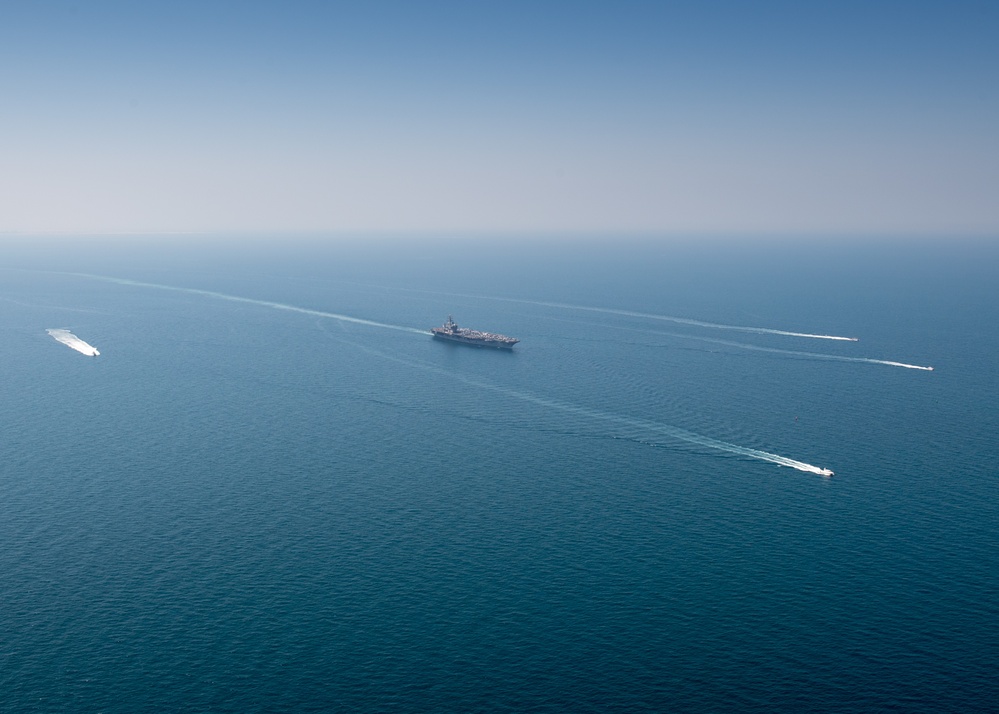 USS Nimitz (CVN 68) departs Bahrain