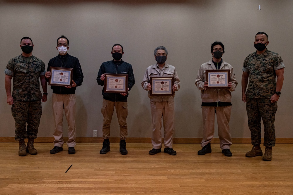 Camp Fuji carpenter section members receive awards