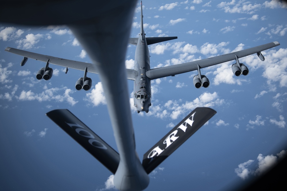100th ARW refuels 2nd BW B-52s during BTF