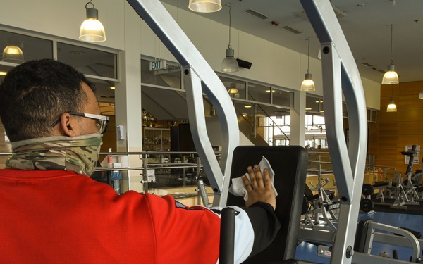 Airman Stays Fit to Fight During Pandemic