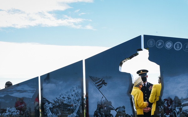 Medal of Honor recipient dedicates Gold Star Monument