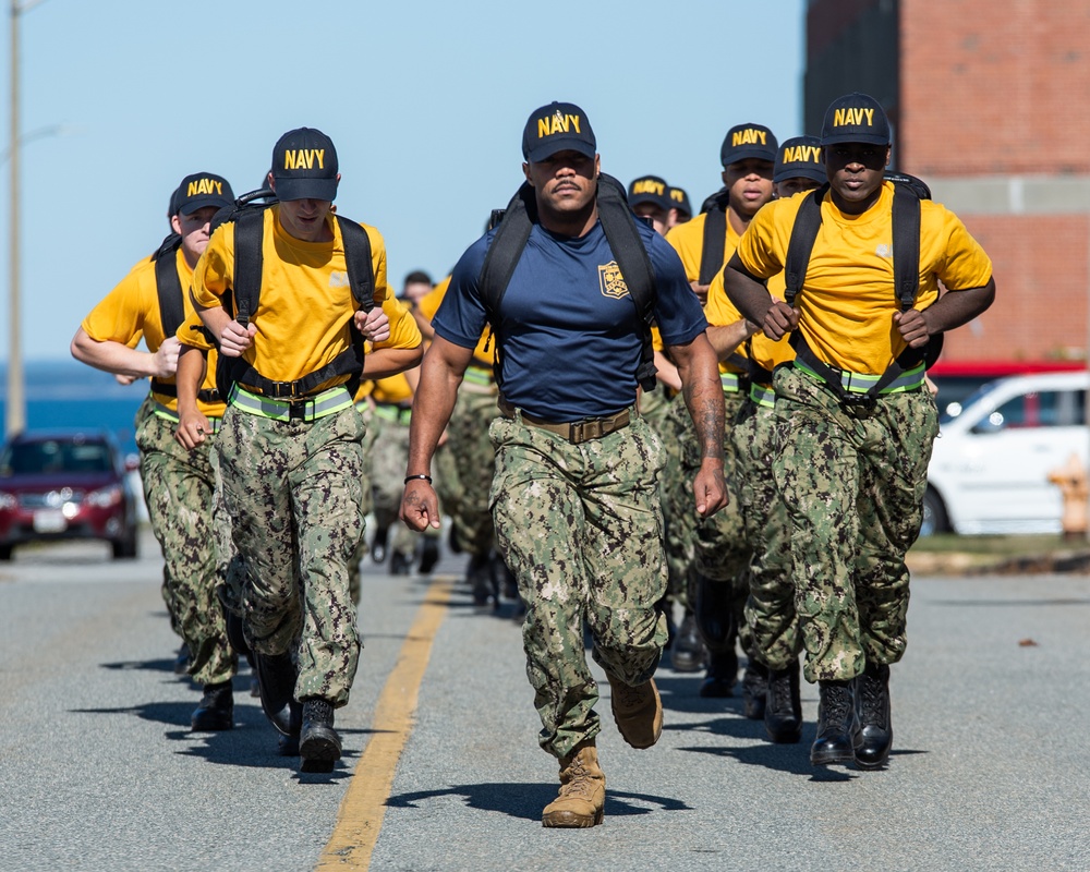 201014-N-TE695-0032 NEWPORT, R.I. (Oct. 14, 2020)  Navy Officer Candidate School (OCS) conducts battle stations