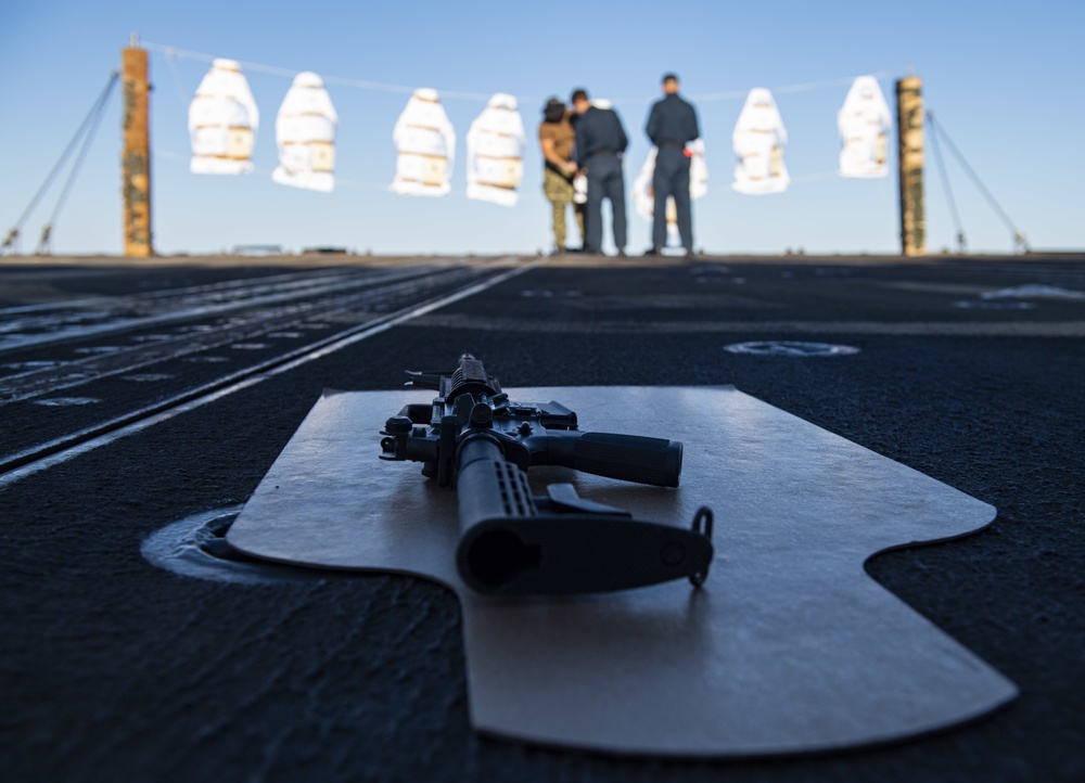Sterett conducts Live Fire Exercise