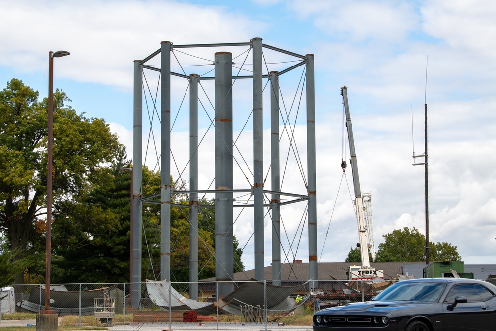 Crews update Scott’s water supply with new tower