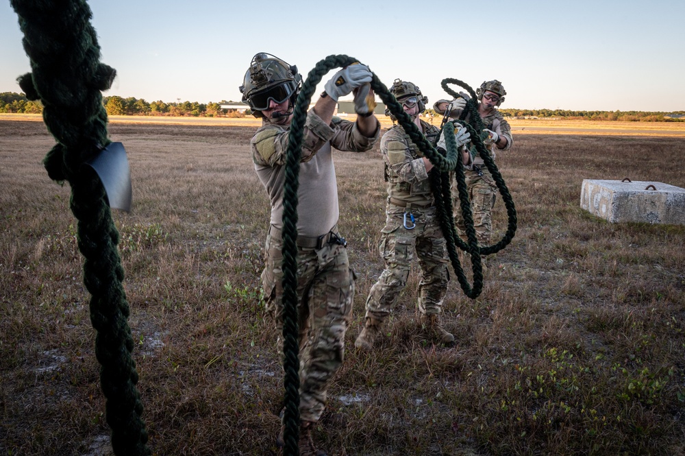 227th Air Support Operations Squadron Fast Rope Training