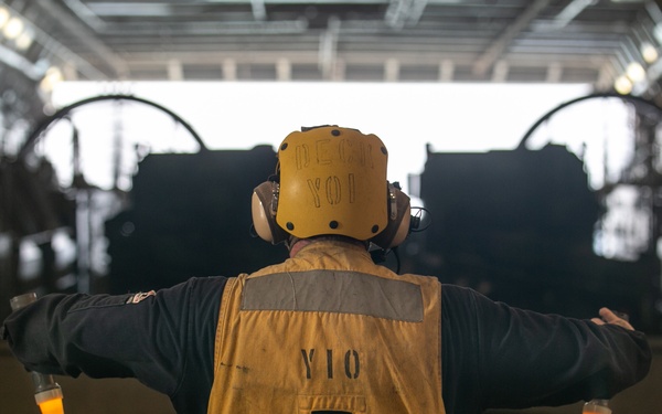 LCACs embark USS Somerset in preparation for at-sea training