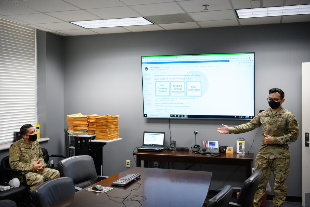 Leadership Rounds: 60th Comptroller Squadron