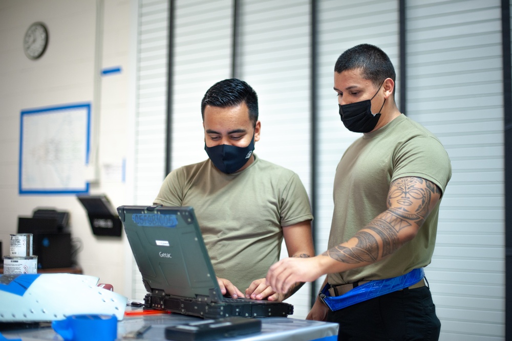 Low observable Airmen keep Hawaiian Raptors stealthy