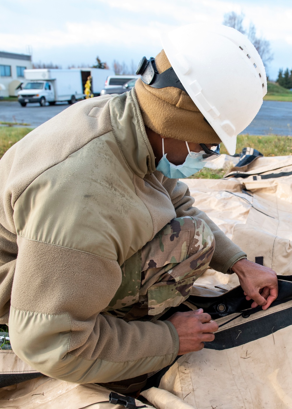 FSS Airmen set up expeditionary kitchen for Polar Force 21-1