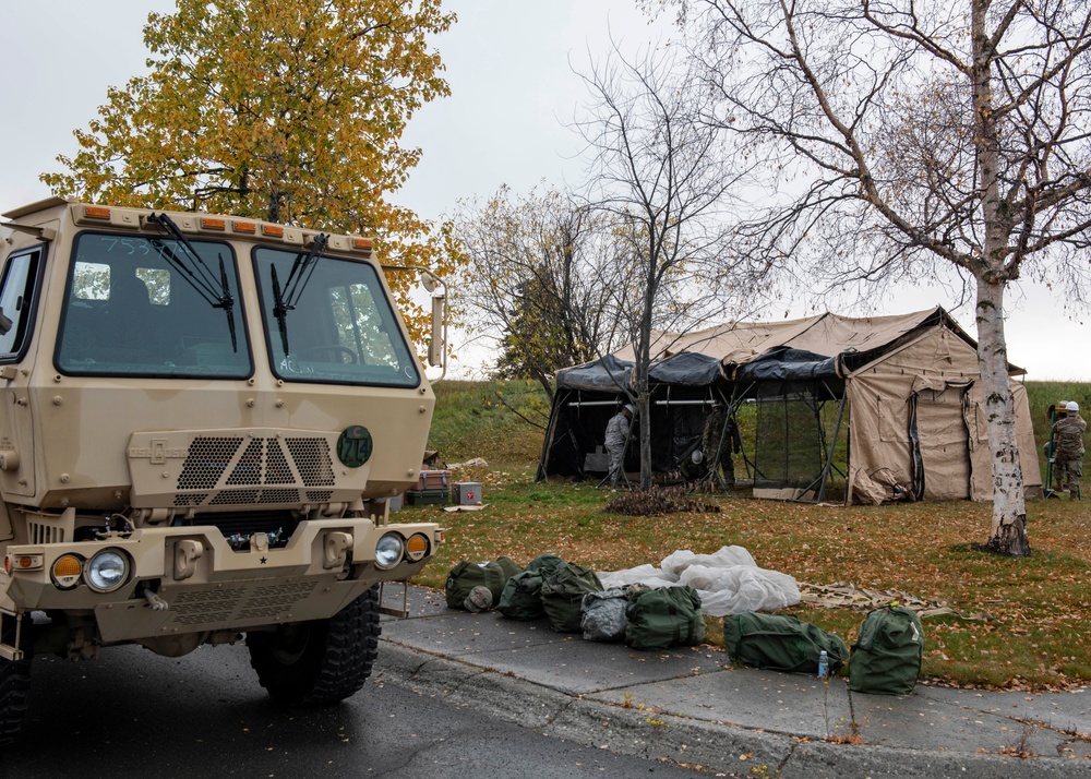 FSS Airmen set up expeditionary kitchen for Polar Force 21-1