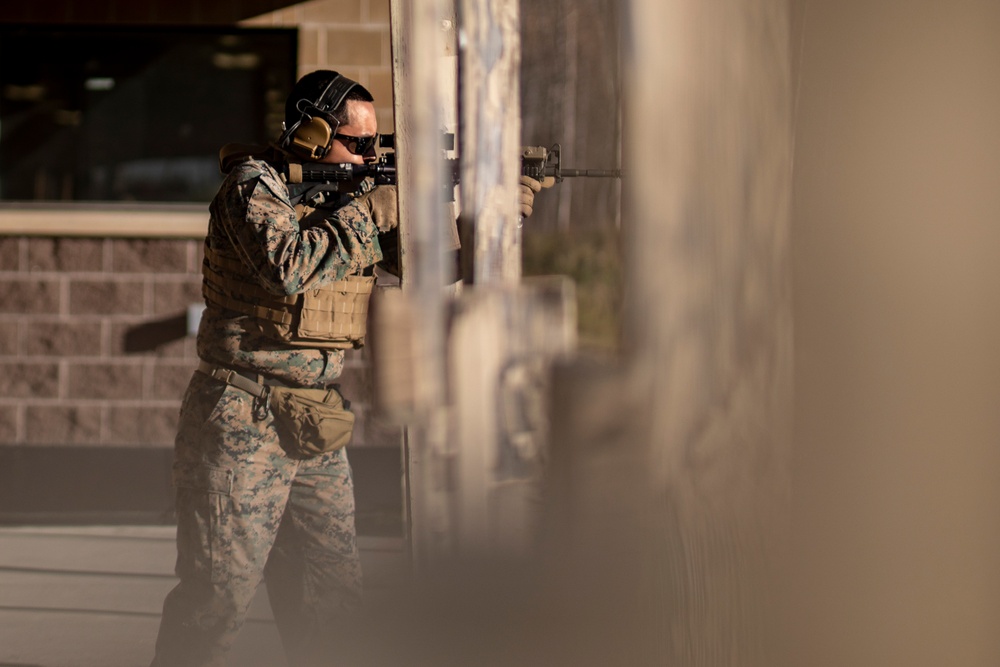 1st ANGLICO Marines conduct a rifle range during Exercise Red Flag-Alaska