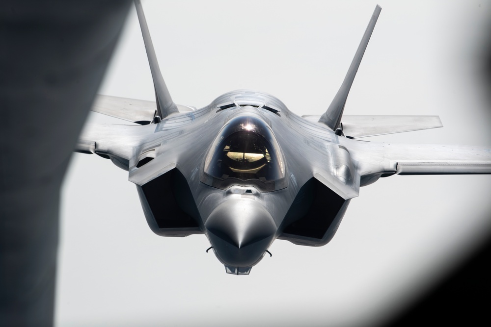 KC-135 refuels F-35s in support of Operation Inherent Resolve