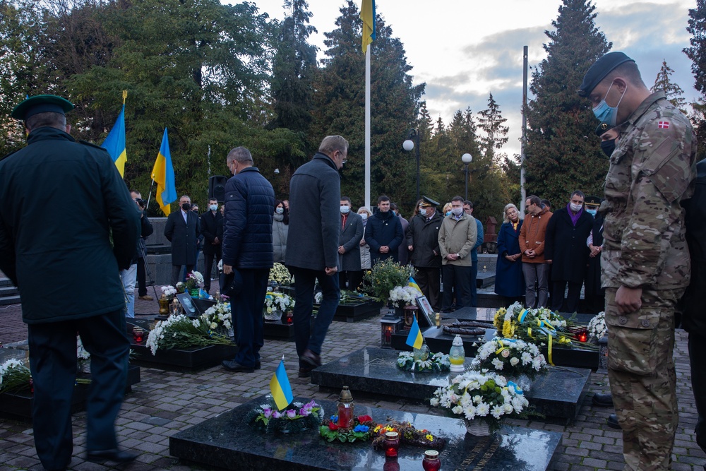Task Force Soldiers stand with Ukrainian partners on Defender’s Day