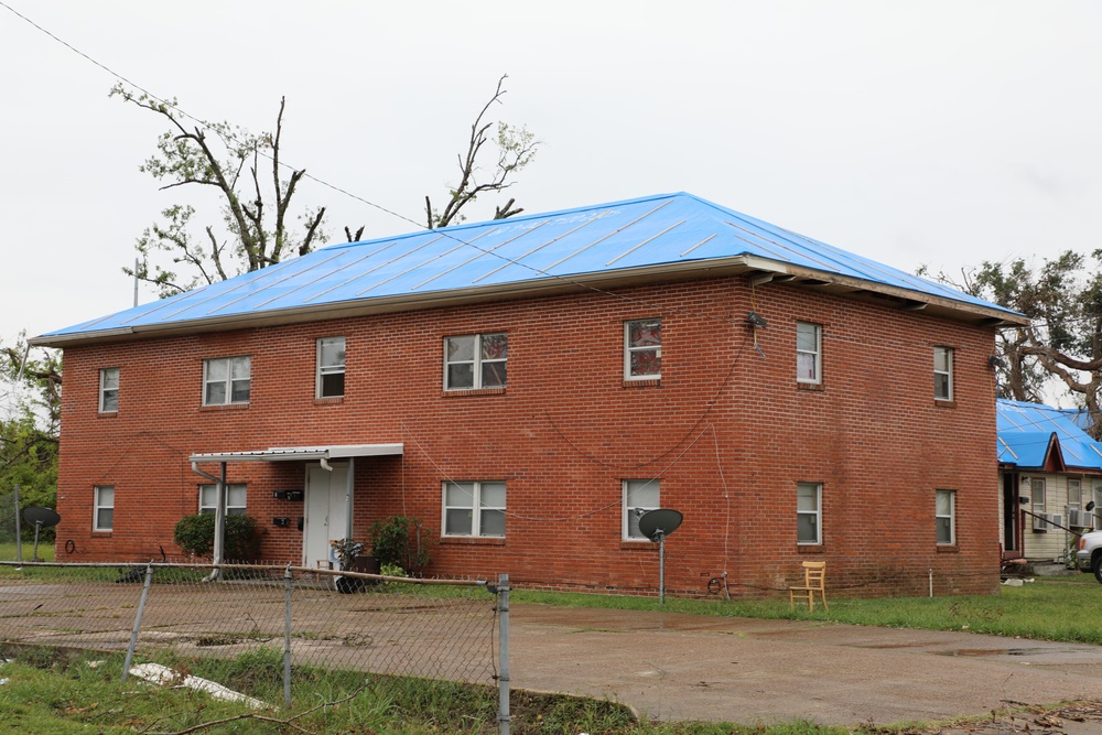 DVIDS Images U S Army Corps Of Engineers Blue Roofs Stay Intact Post Hurricane Delta Image