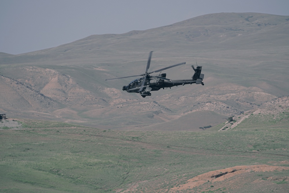 4/2 Soldiers conduct their call to fire training