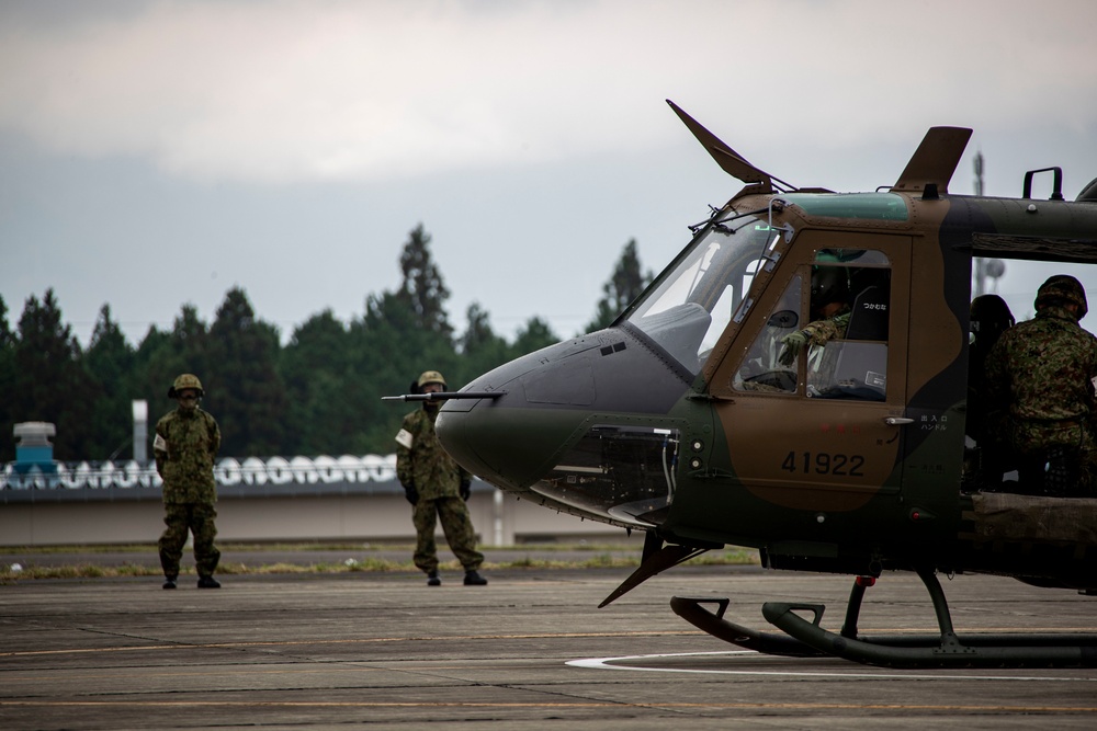 JGSDF officers participates in flight operations on Camp Fuji