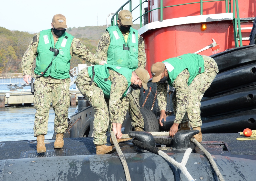 USS Montpelier conducts routine operations