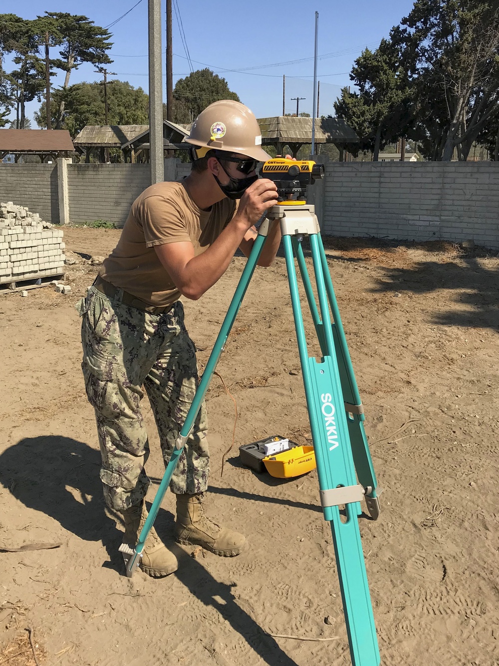 Seabees with NMCB-5 get hands-on training