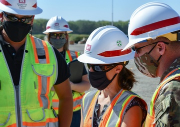 MG Milhorn visits Stockton VA construction