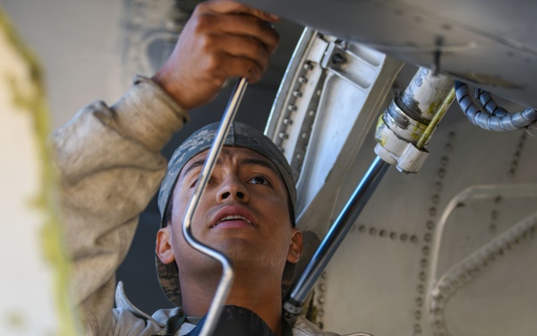 Airmen from 31st AMXS service LOX during NATO eAP