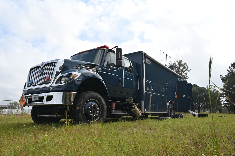 The 125th Fighter Wing 'bomb squad' sharpens skills