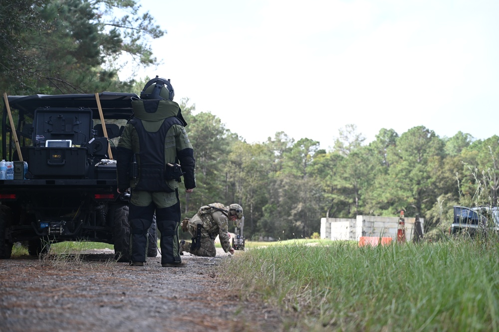 The 125th Fighter Wing 'bomb squad' sharpens skills