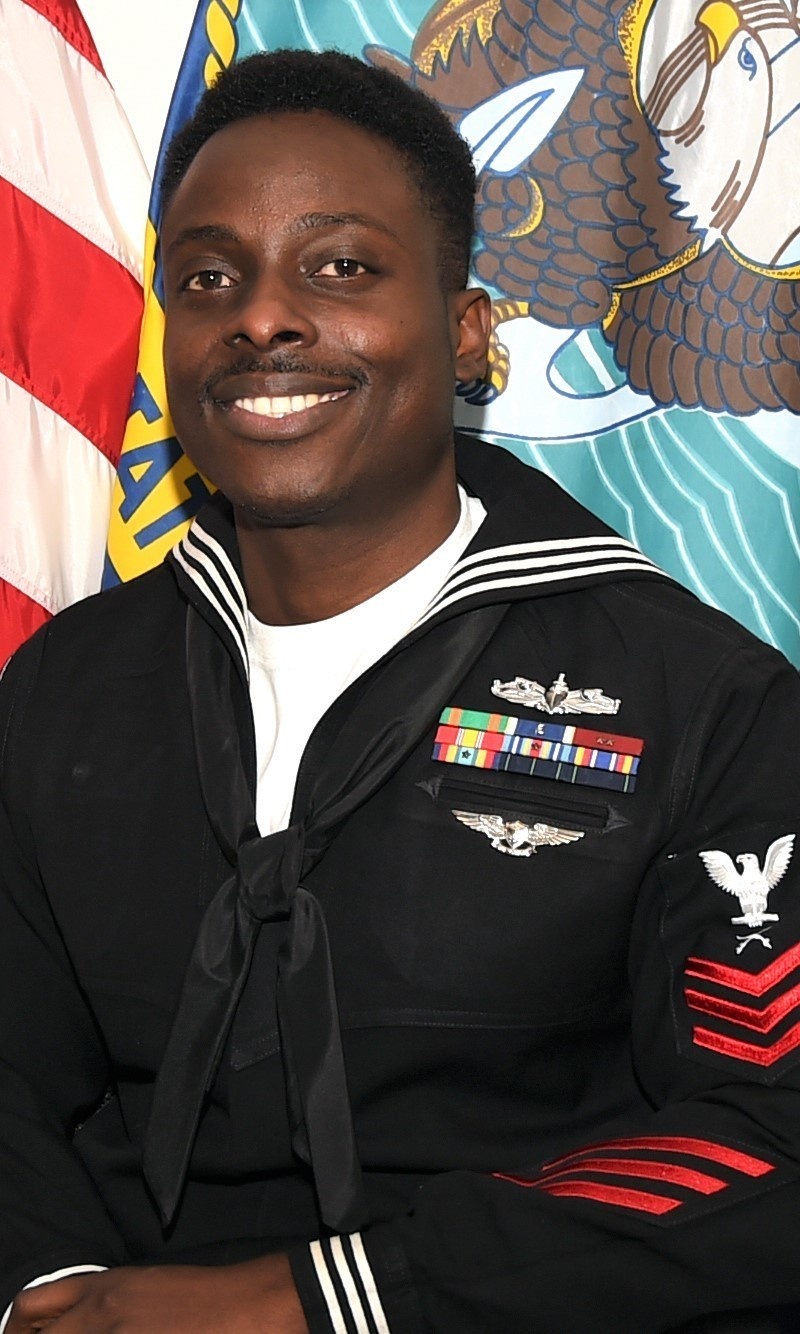 Sailor of the Quarter: Retail Services Specialist 1st Class Opeyemi Akintide