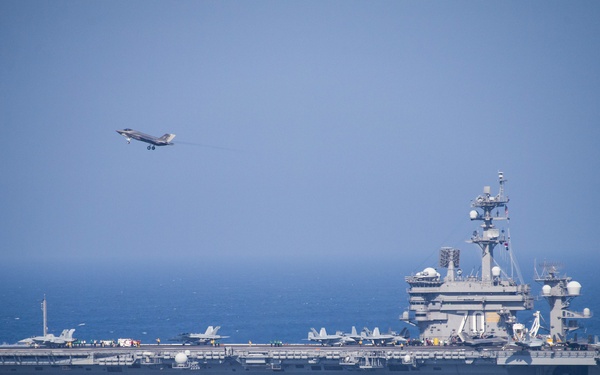USS Carl Vinson, U.S. Navy’s First Operational F-35C Squadron, Conduct Flight Deck Certification