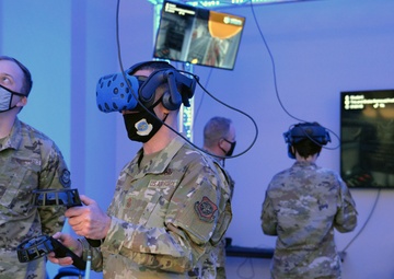 AMC commander visits Little Rock AFB