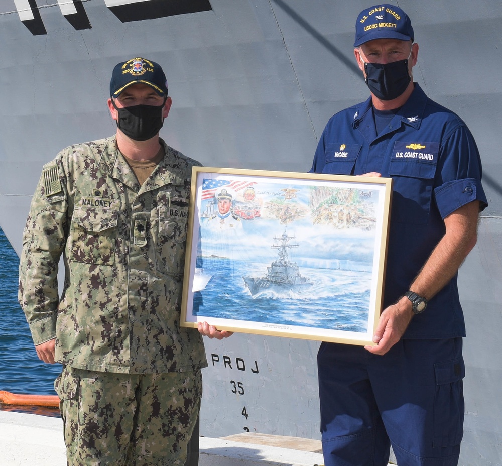 USS Michael Murphy Receives U.S. Coast Guard Commendation