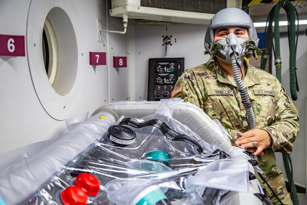 The U.S. Army Aeromedical Research Laboratory’s (USAARL) Enroute Care Group (ECG) and the U.S. Army Aviation School of Medicine (USASAM) preforms altitude testing on patient isolation units.