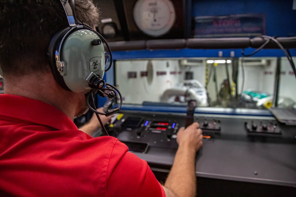 The U.S. Army Aeromedical Research Laboratory’s (USAARL) Enroute Care Group (ECG) and the U.S. Army Aviation School of Medicine (USASAM) preforms altitude testing on patient isolation units.