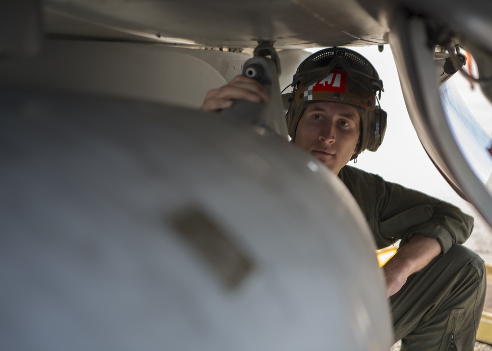 VMFAT-101 reloads, refuels in Boise