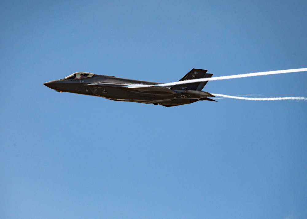 F-35A Lightning ll Demonstration Team performs at 2020 Alliance Airshow
