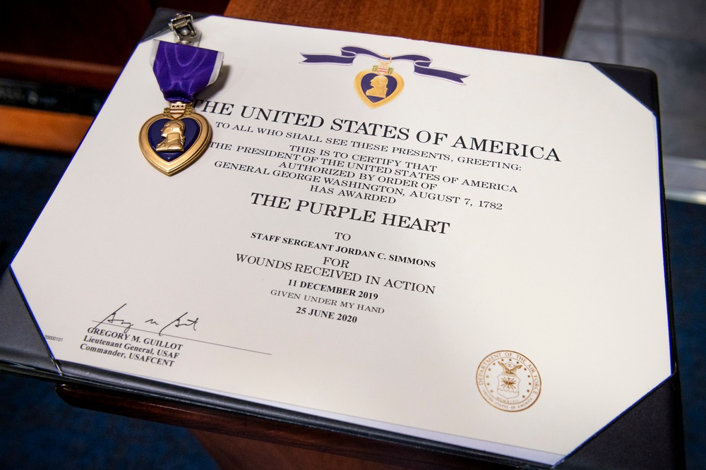 436th Dover Airmen receives Purple Heart