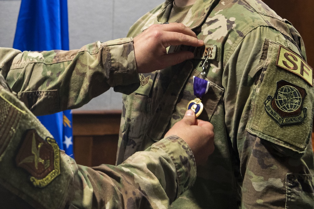 436th Dover Airmen receives Purple Heart