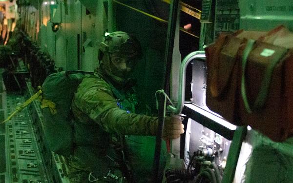 3rd ASOS conducts nighttime airborne training