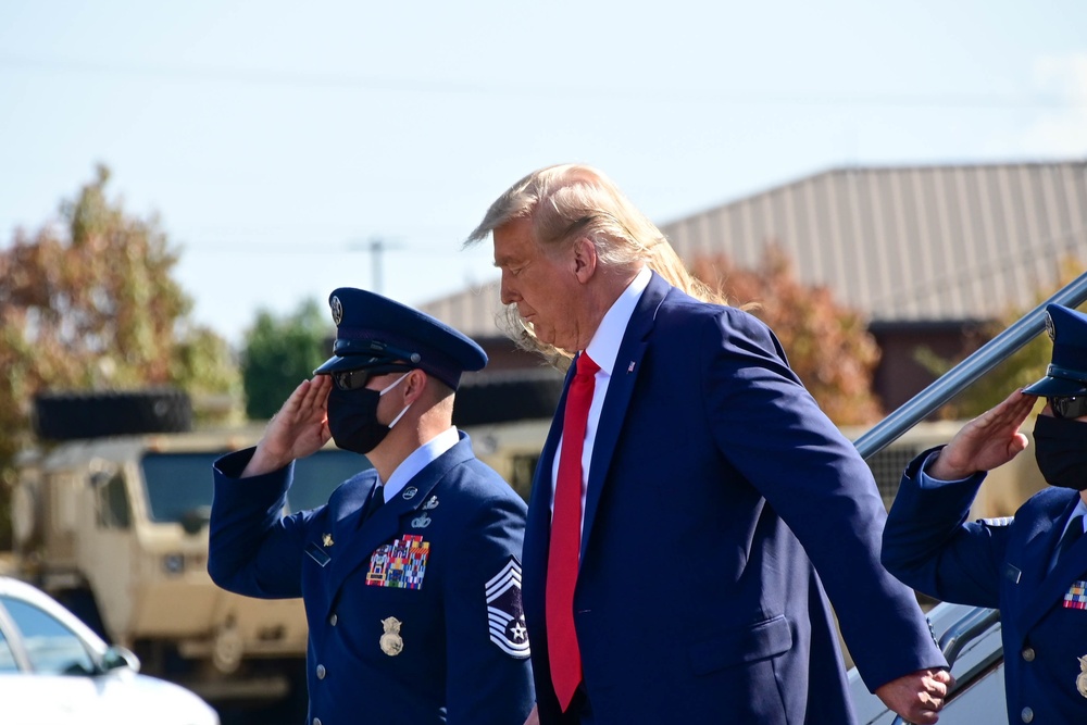 Trump arrives in Nashville for presidential debate