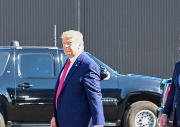 Trump arrives in Nashville for presidential debate