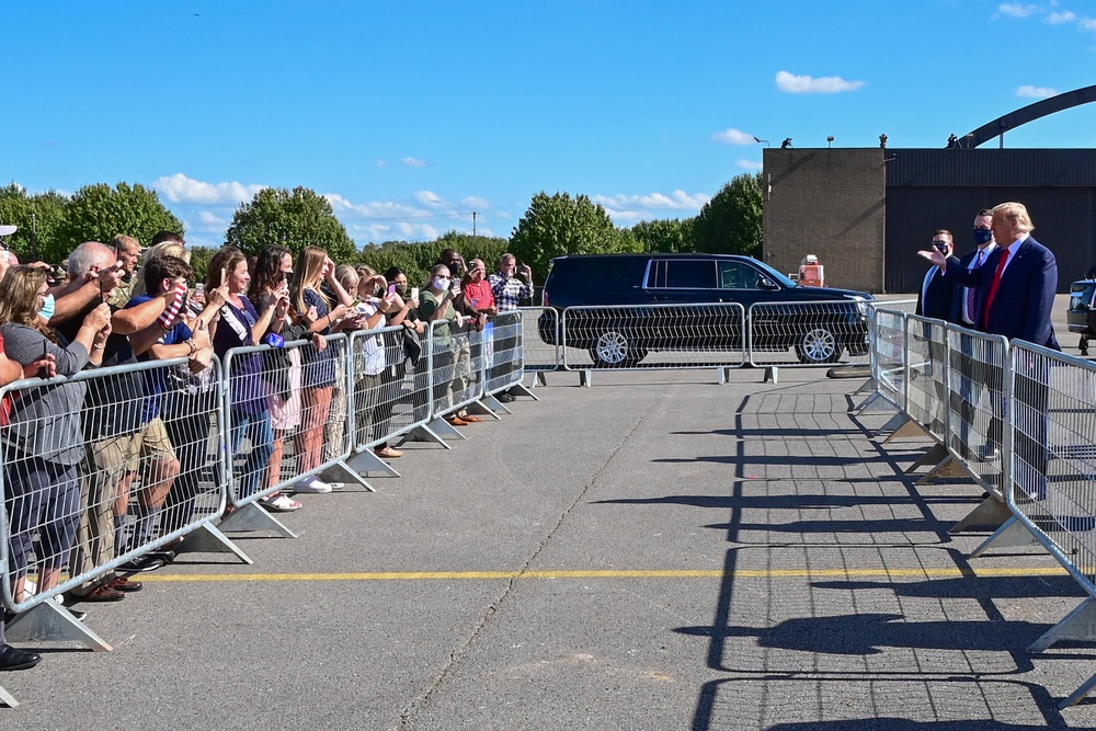 Trump arrives in Nashville for presidential debate