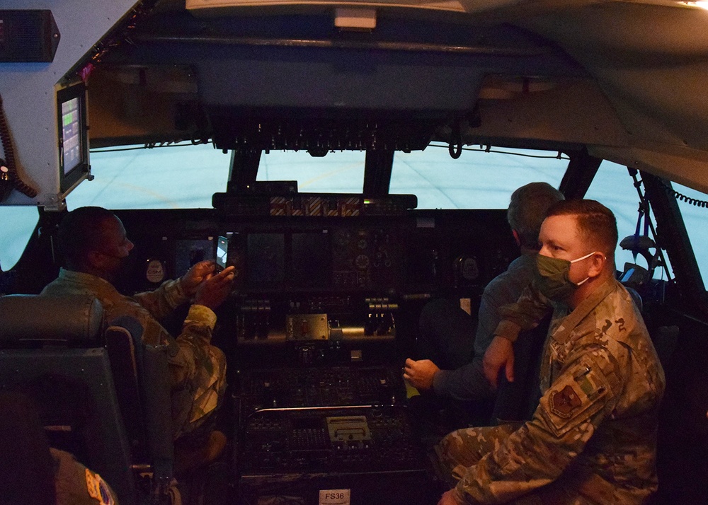 502nd ISG leadership visit 433rd Airlift Wing