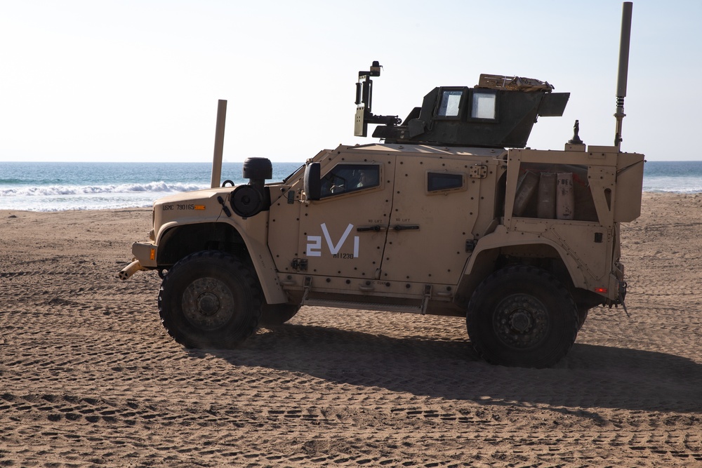 15th MEU Marines conduct mechanized operations during amphibious assault training event