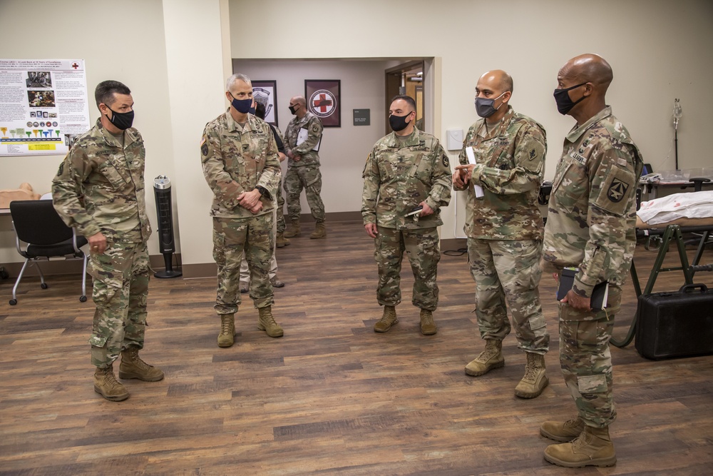 USAMRDC Command Team Visits USAARL
